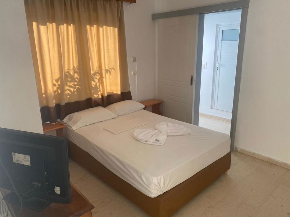 Eleni Palace