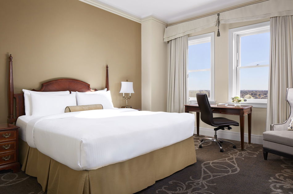 Fairmont Hotel Macdonald Room Example