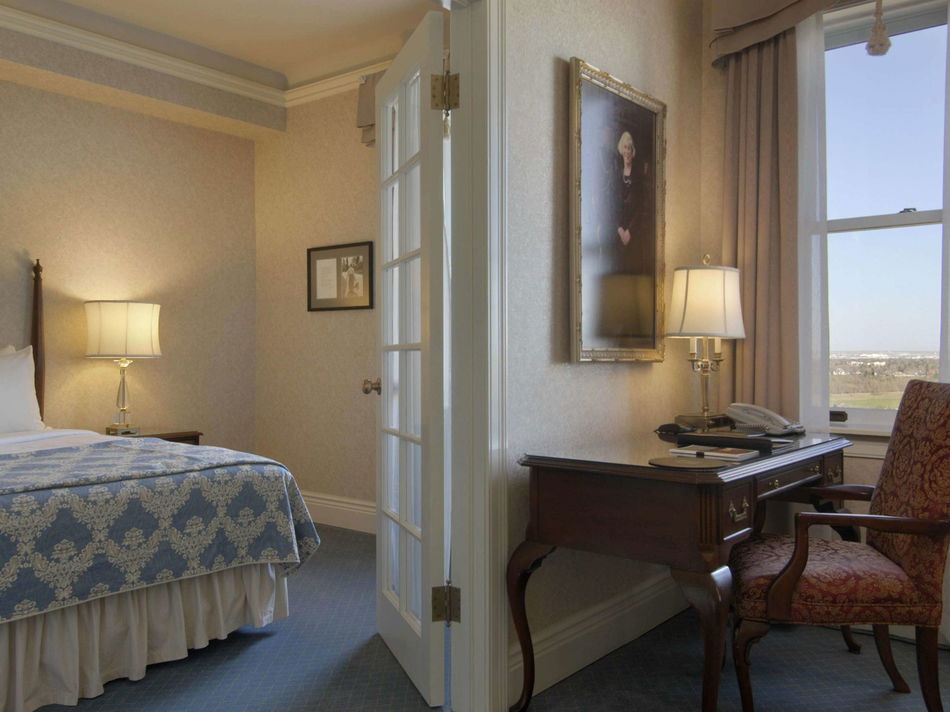 Fairmont Hotel Macdonald Room Example