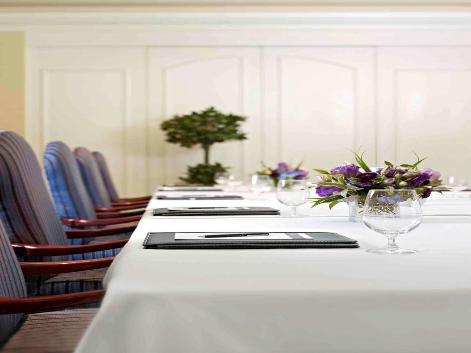 Fairmont Hotel Macdonald