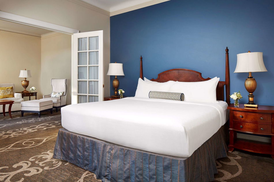 Fairmont Hotel Macdonald Room Example