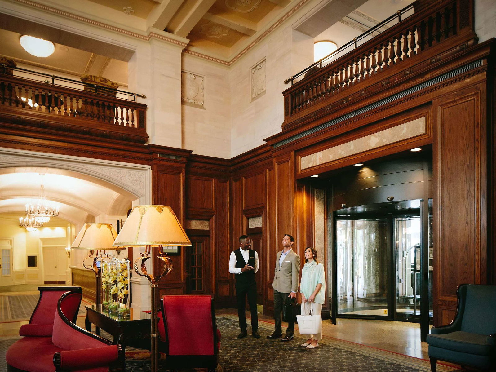 Fairmont Hotel Macdonald Lounge / Lobby