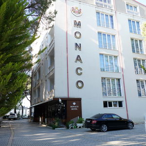 Sejur Hotel Monaco vacanta Golem