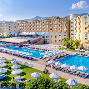 Hotel Merit Park cazare Kyrenia