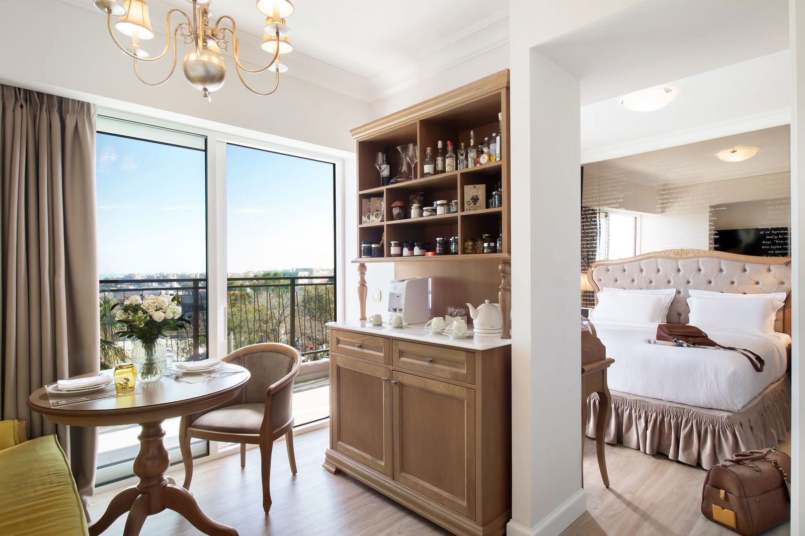 Hotel Legacy Gastro Suites