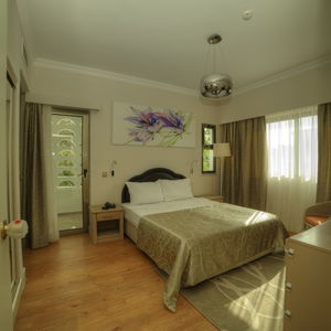 Hotel Jasmine Court Hotel & Casino cazare Kyrenia