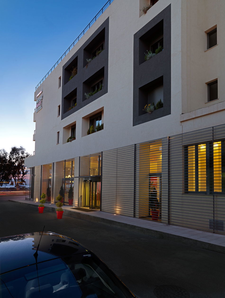Patras Smart Exterior