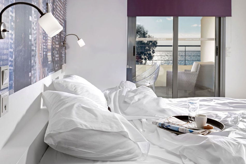 Patras Smart Room Example