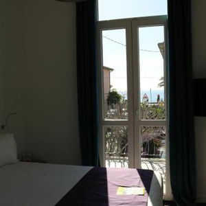 Sejur Hôtel Du Bord De Mer Le Vanillé vacanta Cagnes-sur-Mer