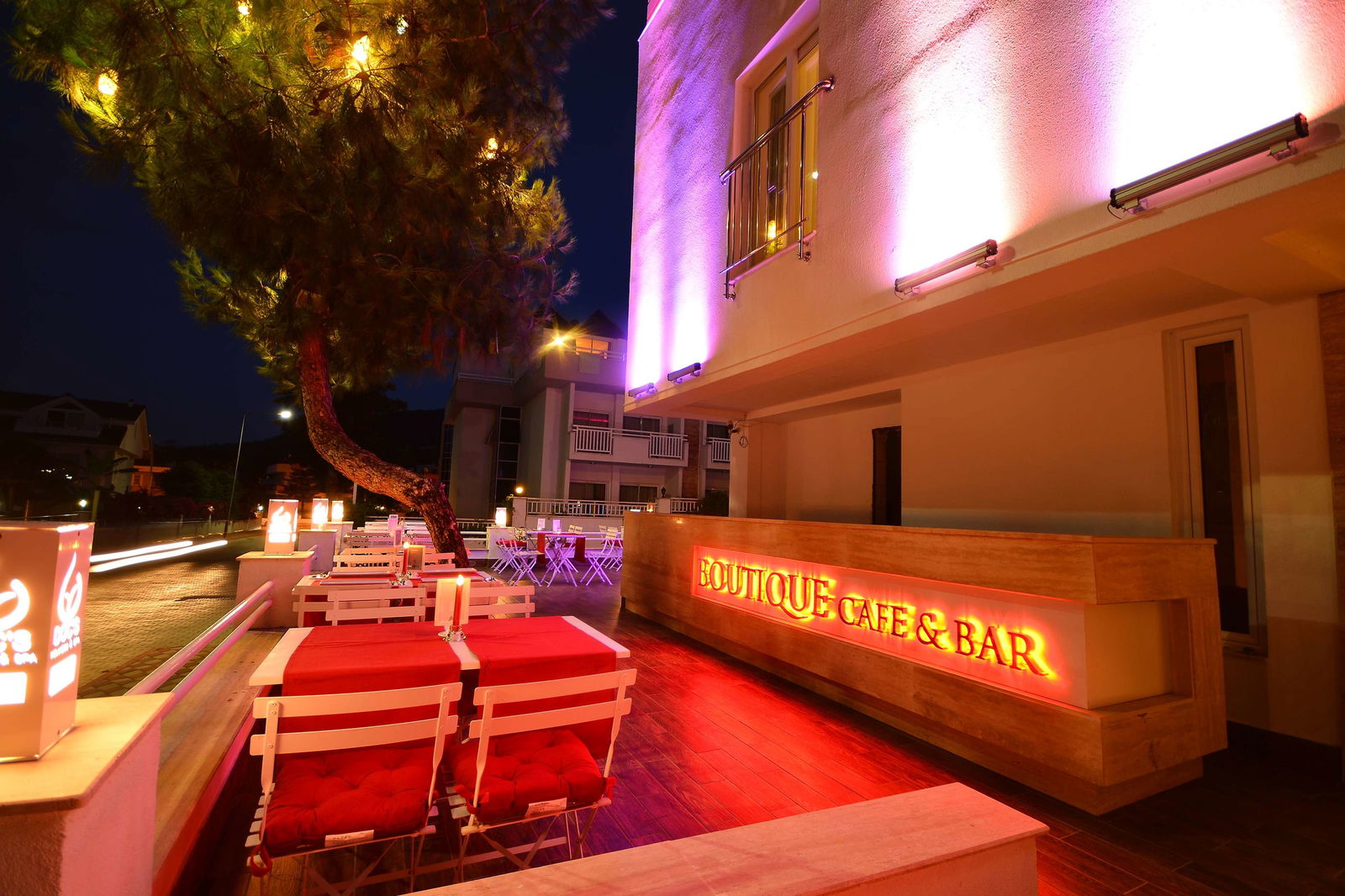 Doc's Boutique Hotel Bar