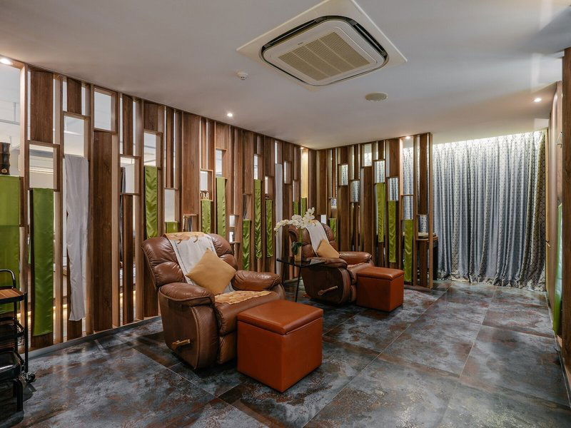 Rak Elegant Hotel Patong