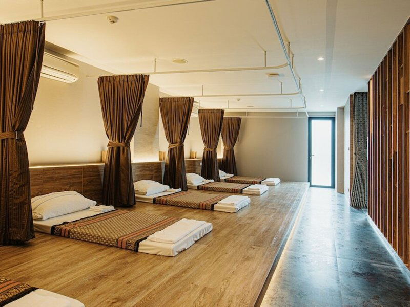 Rak Elegant Hotel Patong