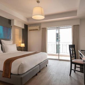 Sejur Oakwood Hotel Journeyhub Pattaya vacanta Chon Buri