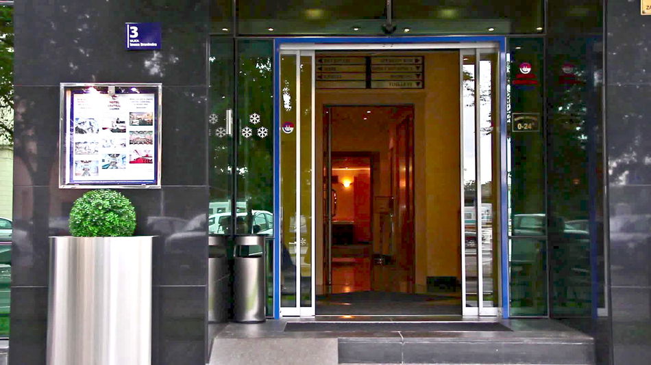 Central Hotel