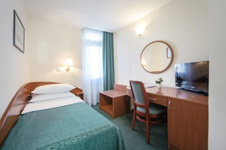 Central Hotel