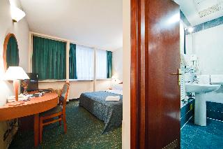 Central Hotel