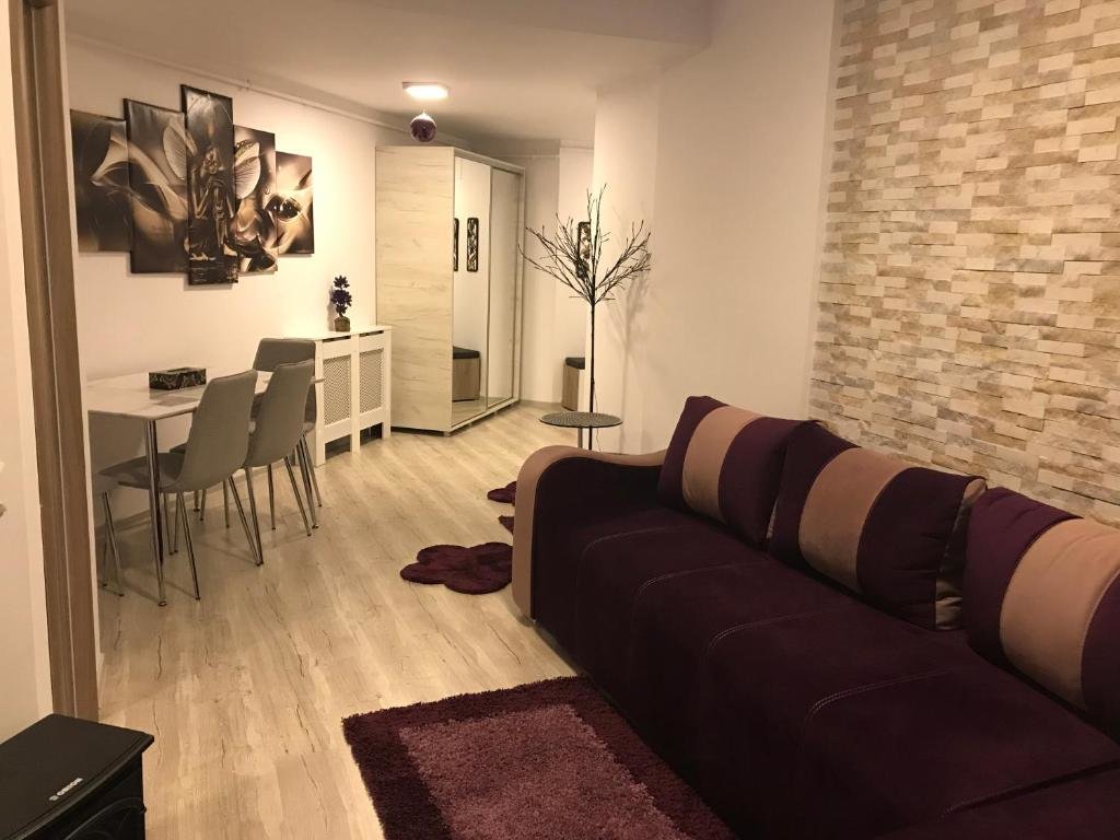 Hotel Purple Suite