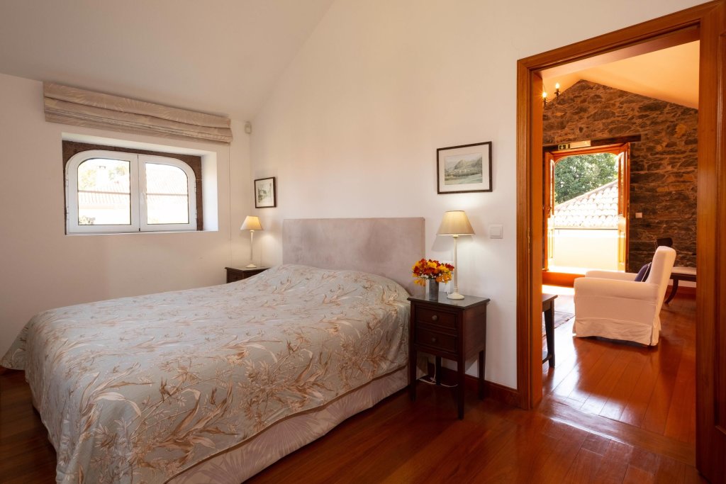 Hotel Charming Restored Stone Cottage In Funchal Centre Casa Do Feitor