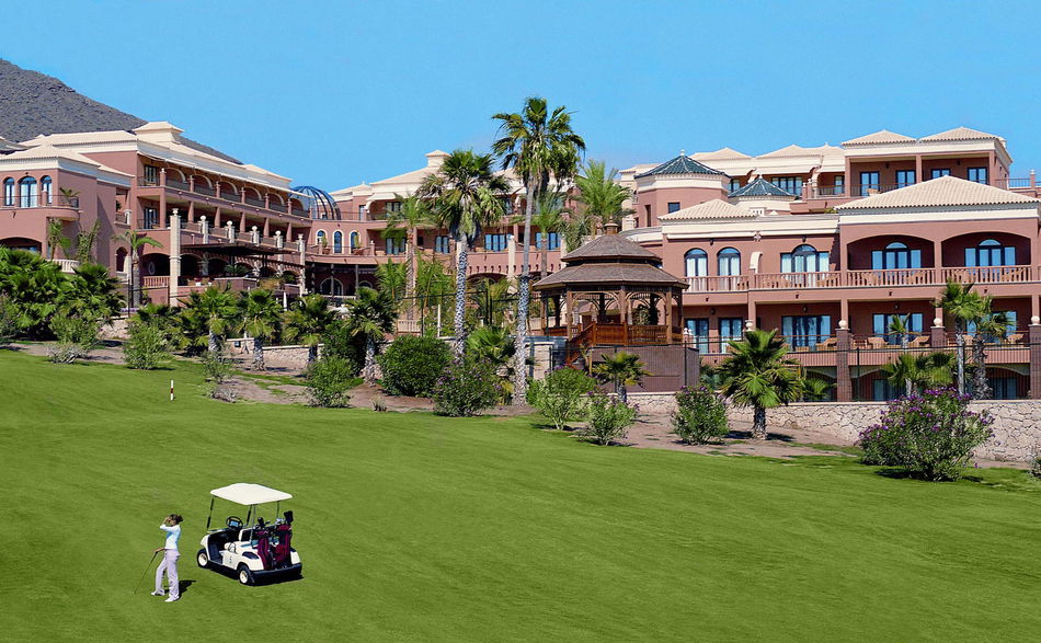 Las Madrigueras Golf Resort & SPA Exterior