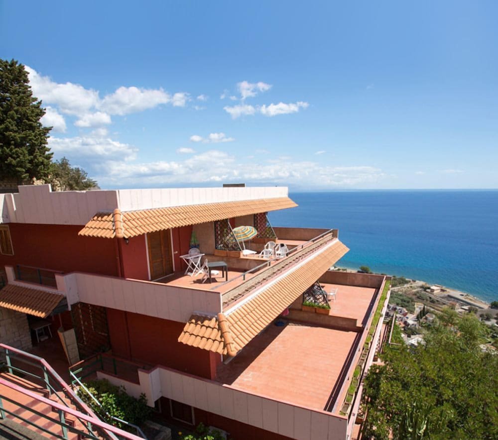 Hotel Residence Letojanni