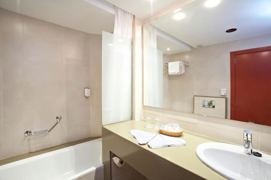 Universal Hotel Don Leon