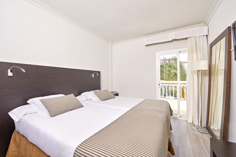 Prinsotel La Dorada Room Example