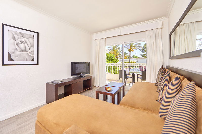 Prinsotel La Dorada Room Example