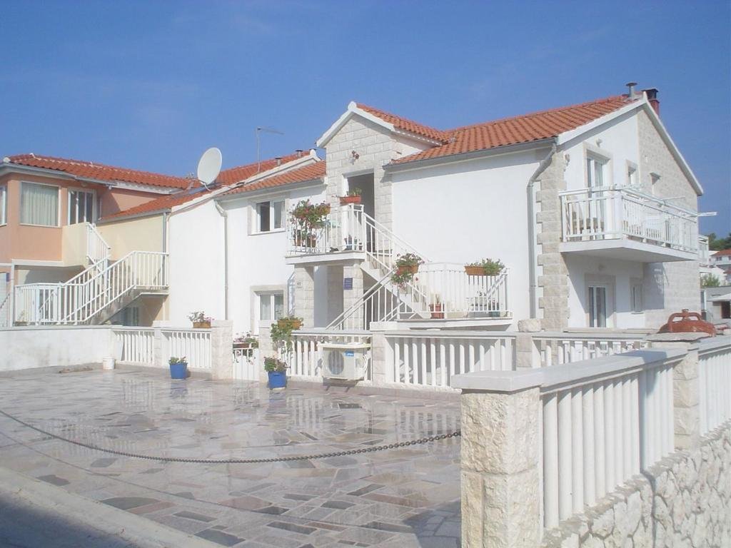 Hotel Apartments Radonic