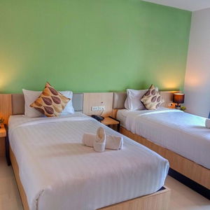 Sejur Louis' Runway View Hotel vacanta Phuket