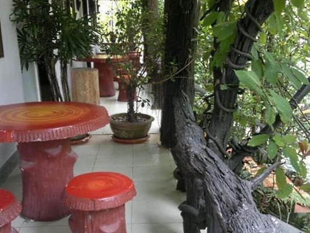 Hotel Ruan Mai Sang Ngam Resort