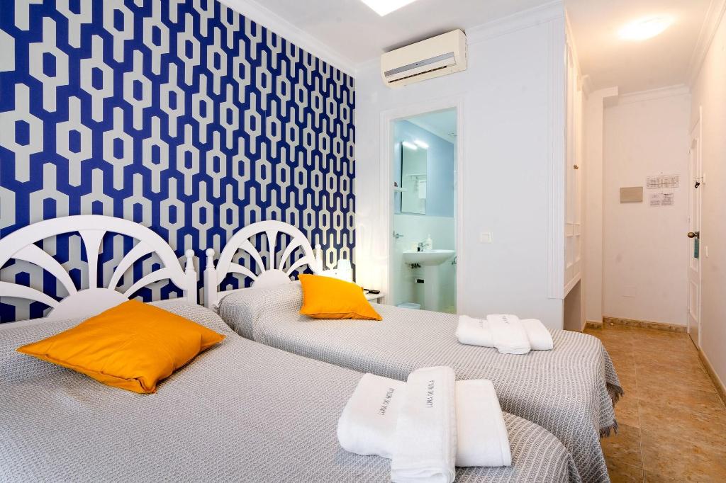 Hotel Hostal Luna De Nerja