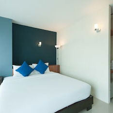 Sejur The Sixteenth Naiyang Beach Hotel vacanta Phuket