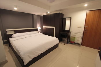 Napaville Huai Khwang