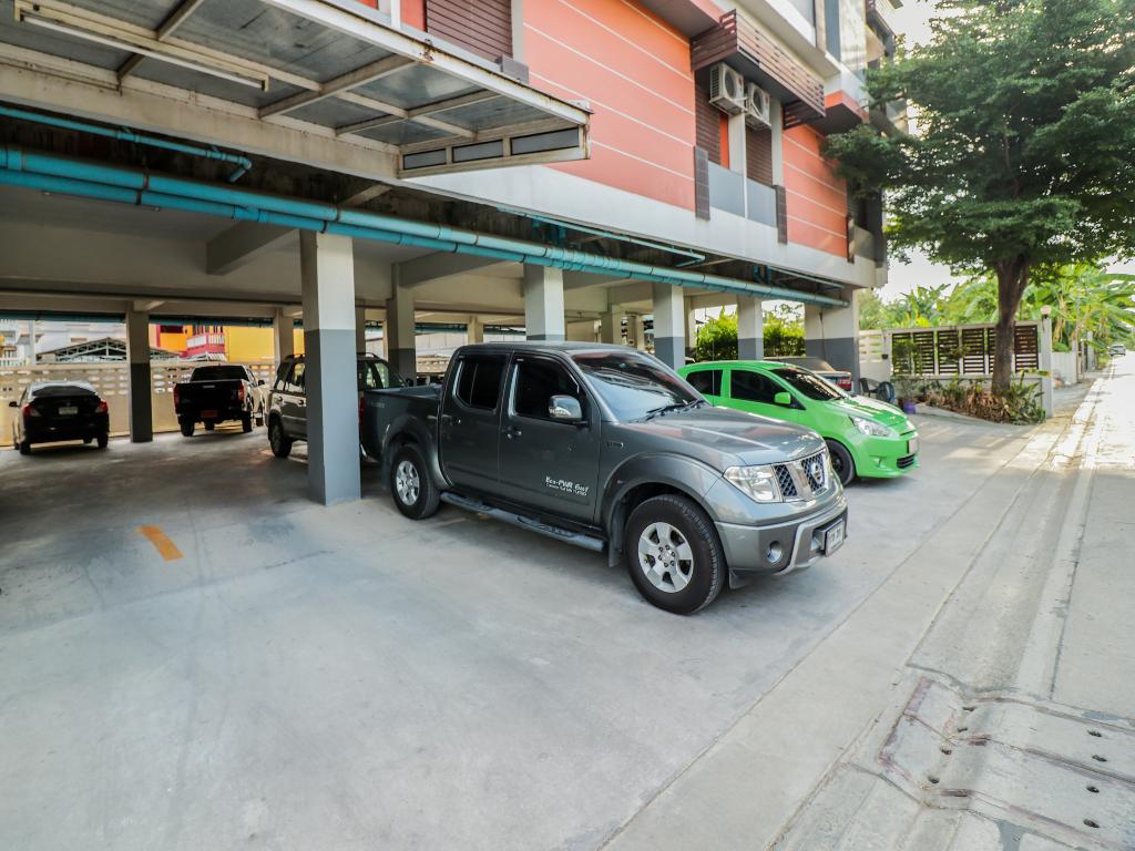 Hotel Oyo 117 King One Suvarnabhumi