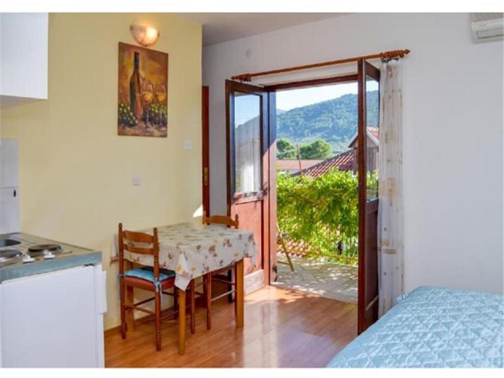 Hotel Apartments Srhoj