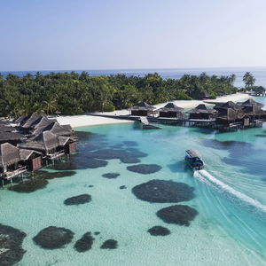 Hotel Anantara Veli Maldives Resort cazare Veliganduhuraa