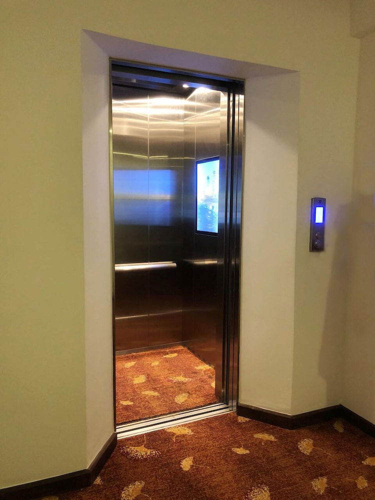 Hotel City Hotel Colombo 02