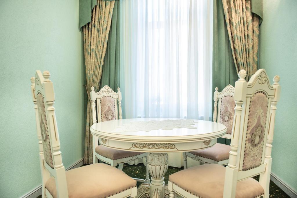 Hotel Jmr Royal