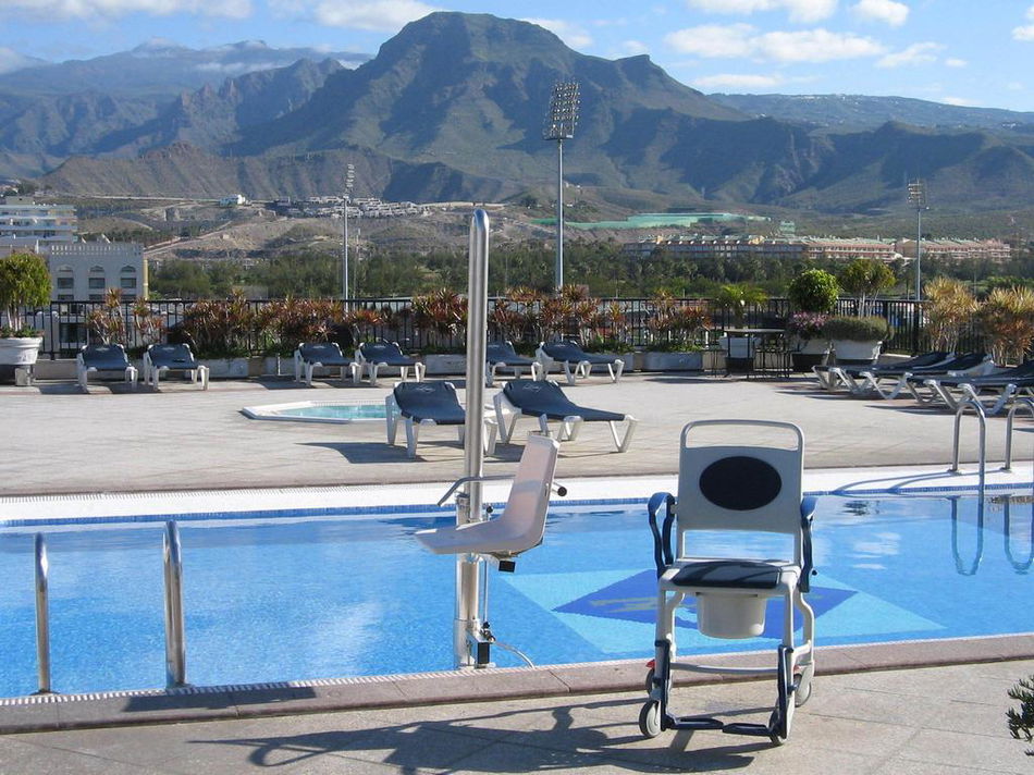 ZENTRAL CENTER -ADULTS ONLY-