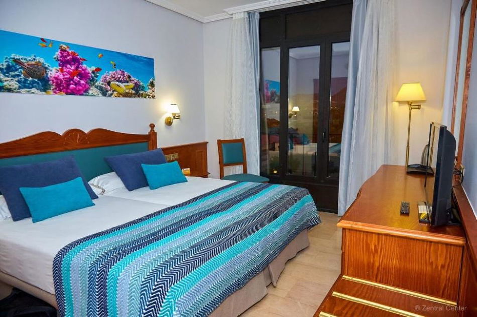 ZENTRAL CENTER -ADULTS ONLY-