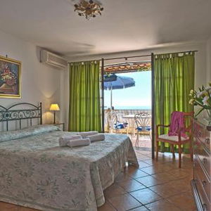 Hotel Villa La Roccia - Arienzo cazare Positano