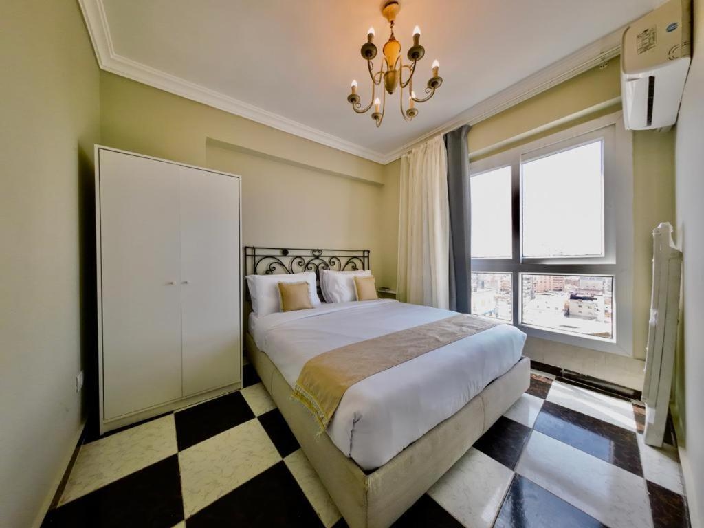 Hotel Downtown Sea View Suites