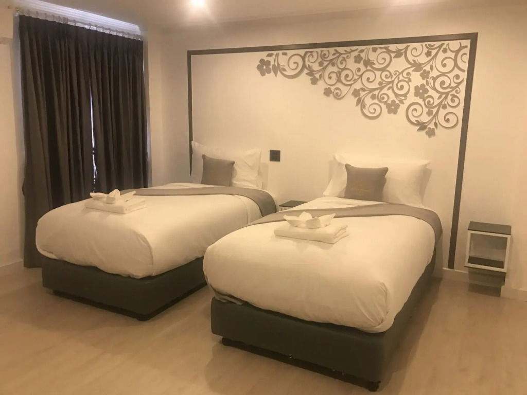 Hotel White House