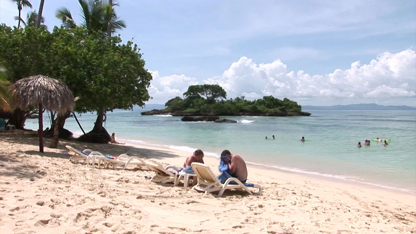 Cayo Levantado Resort Beach