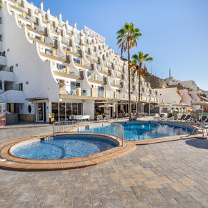 Hotel Cala Nova Apartments cazare Puerto Rico