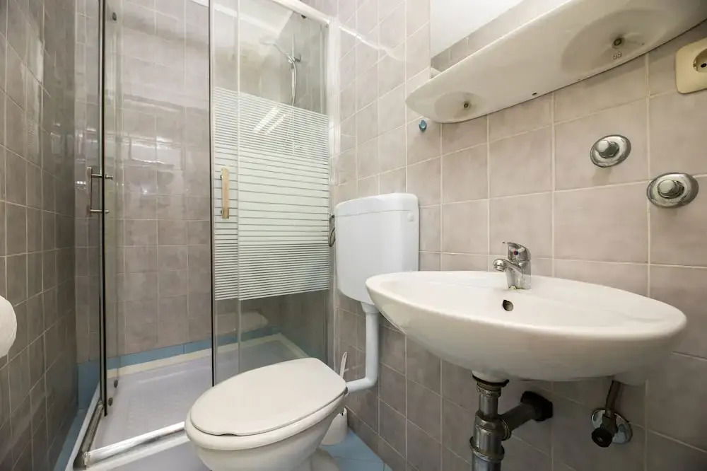 Hotel Meliores Rooms And Restaurant