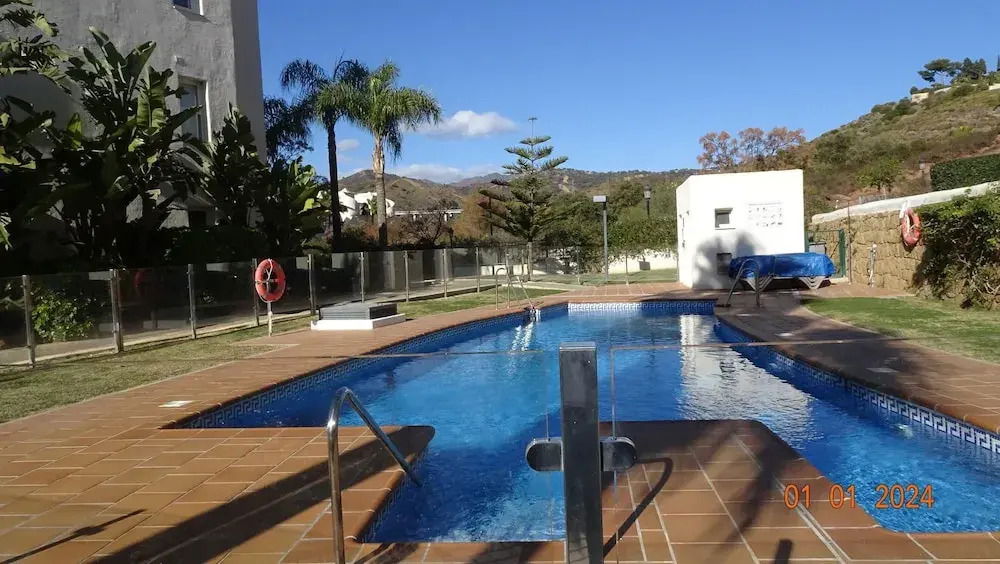 Hotel Peaceful Spacious 2 Bed 2 Bath Elviria Condo