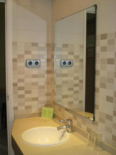 Hotel Hostal Nuevo Colon