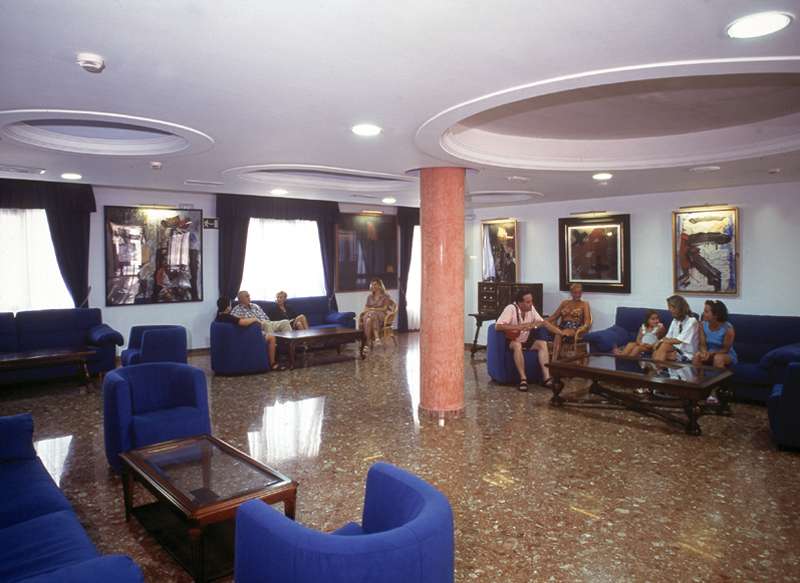 Canada Palace Lounge / Lobby