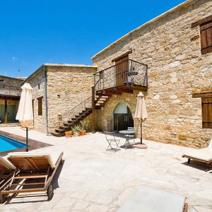Hotel Evkarpos Country House cazare Tochni